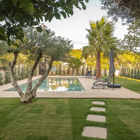 Escape To Sounio Cape *